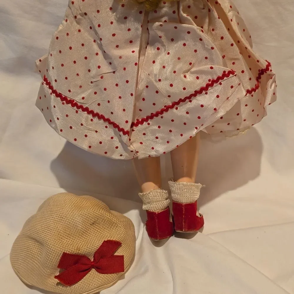 Vintage MADAME ALEXANDER  1950's Doll 